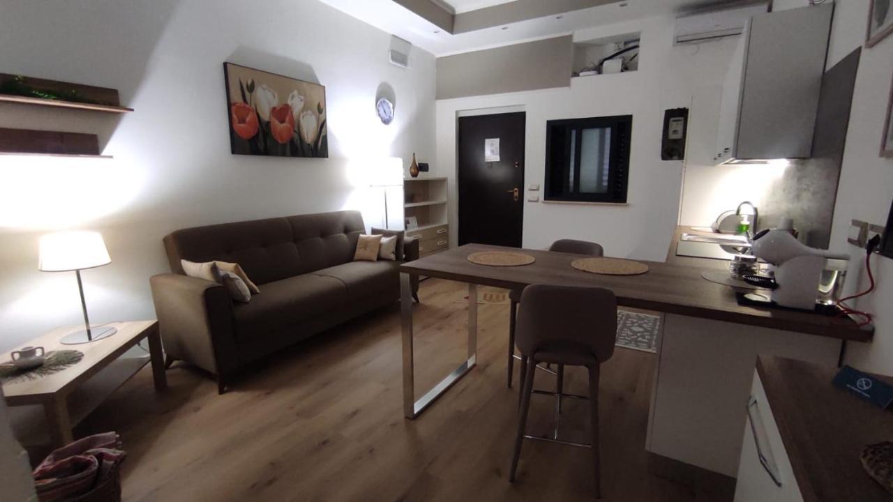 קטנזארו Marina Apartments מראה חיצוני תמונה