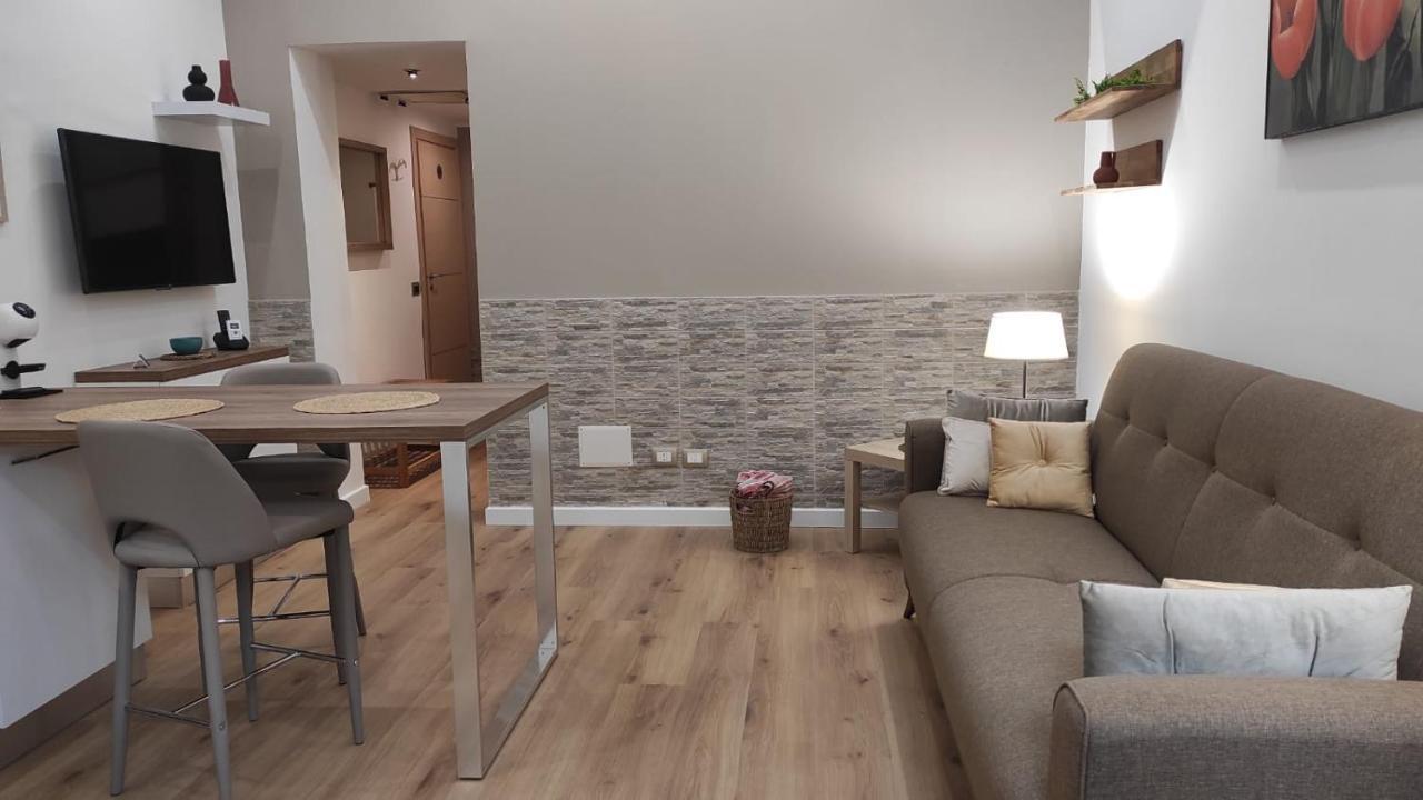 קטנזארו Marina Apartments מראה חיצוני תמונה